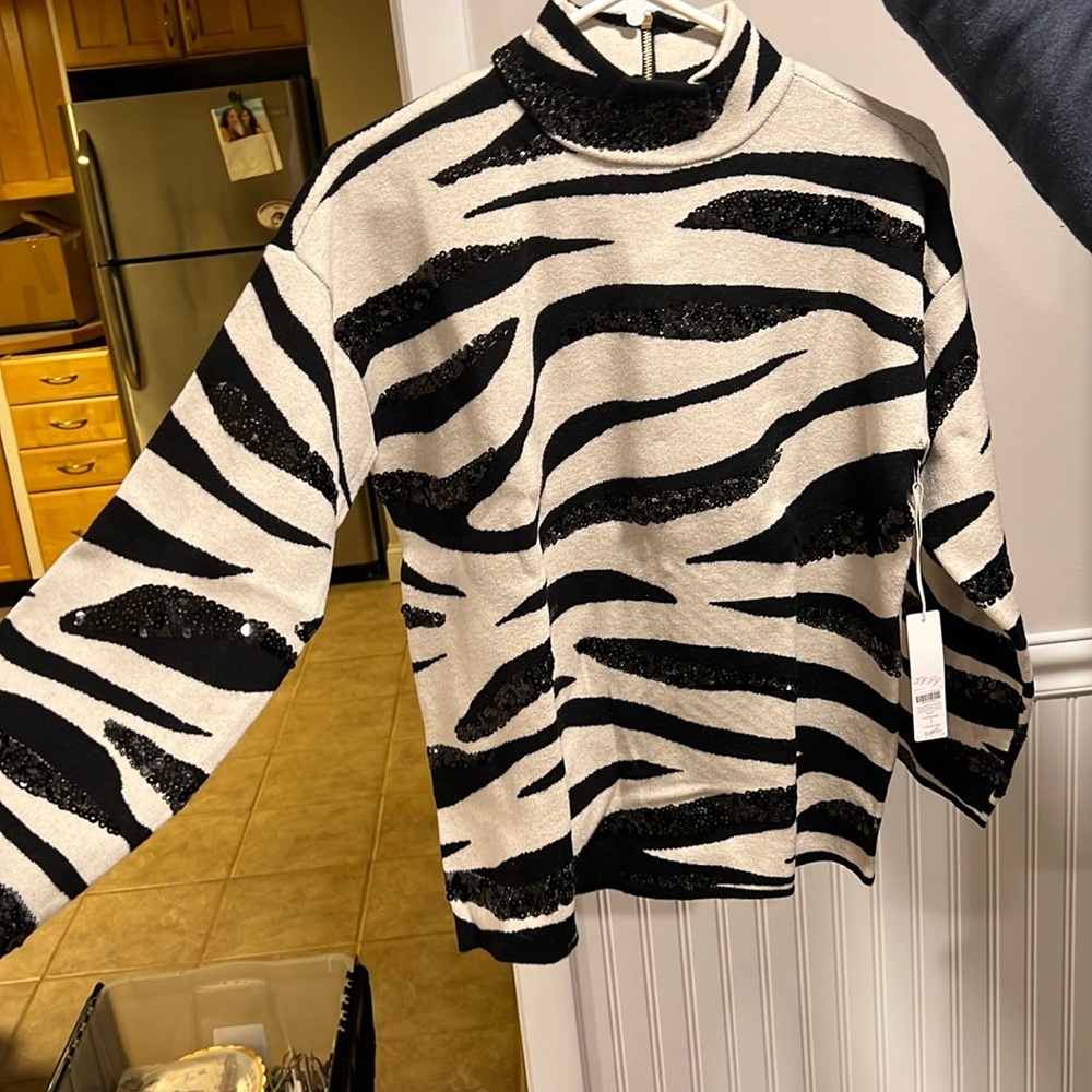Chicos Zebra sweater